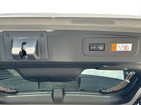 Certified 2025 Lexus GX 550 w/ Accessory Package (Z1) AWD/4WD image 12