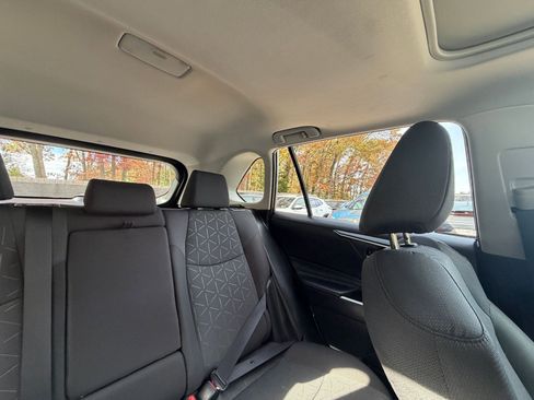 Used 2025 Toyota RAV4 XLE image 37