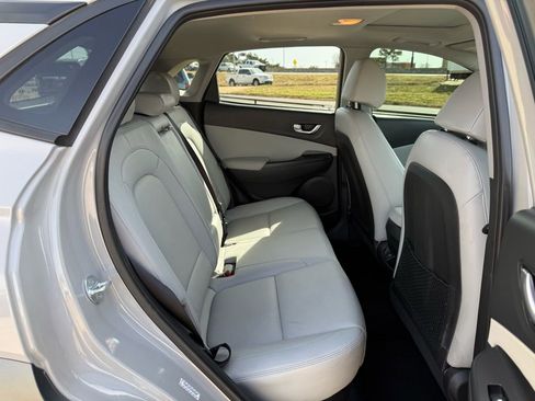 Used 2023 Hyundai Kona Limited w/ Cargo Package image 32