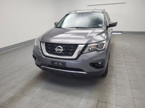 Used 2017 Nissan Pathfinder SV w/ SV Cold Weather Package AWD/4WD image 15