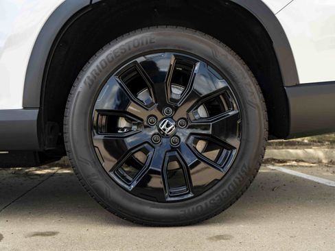 Used 2026 Honda Pilot Black Edition image 15
