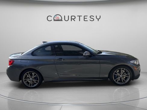 Used 2015 BMW M235i xDrive Coupe image 8