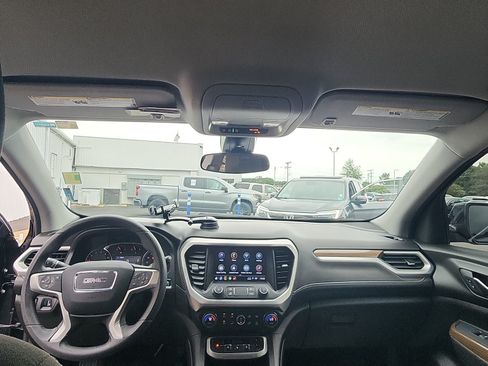 Used 2023 GMC Acadia SLE w/ Driver Convenience Package FWD image 20