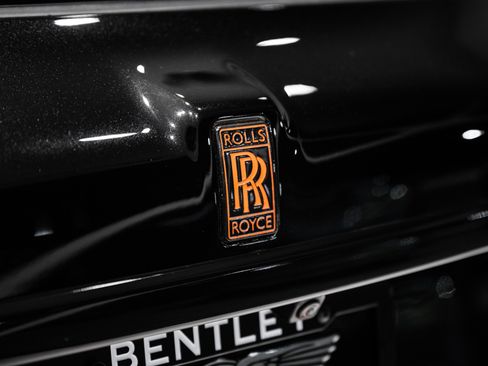 Used 2020 Rolls-Royce Cullinan image 13