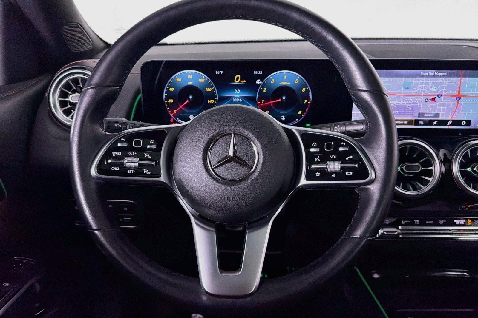 Used 2023 Mercedes-Benz GLB 250 image 17