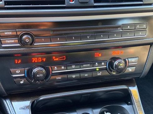 Used 2016 BMW 550i xDrive Sedan image 27