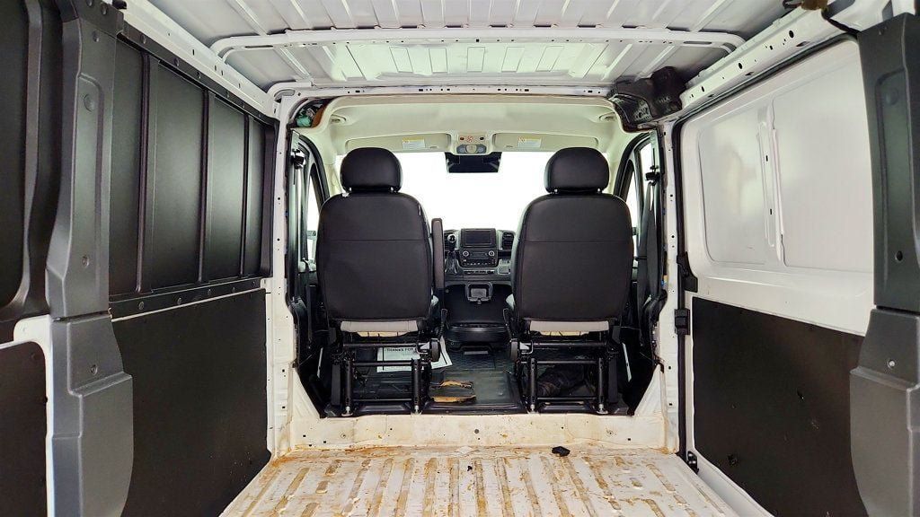Used 2025 RAM ProMaster 2500 w/ Convenience Group FWD image 22