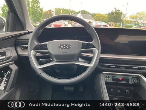 Certified 2025 Audi Q5 Premium w/ Convenience Package AWD/4WD image 32