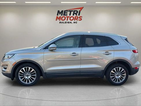 Used 2017 Lincoln MKC Reserve image 9
