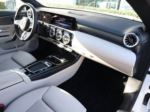 Used 2025 Mercedes-Benz CLA 250 image 18