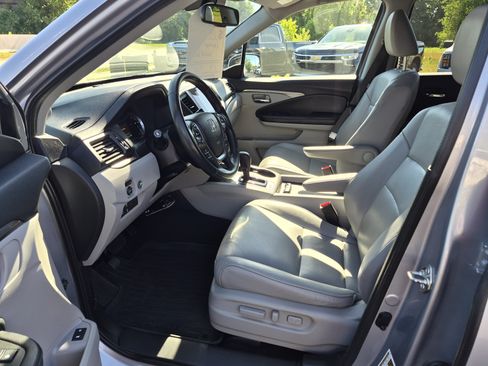 Used 2017 Honda Pilot EX-L image 9