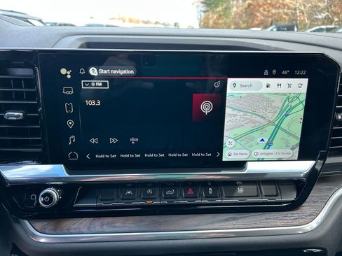 Used 2025 GMC Sierra 1500 SLT image 19