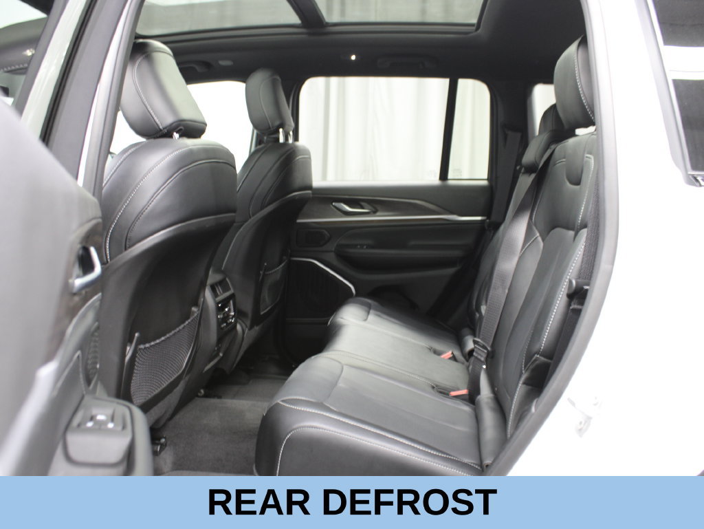 Used 2026 Jeep Grand Cherokee Limited AWD/4WD image 17