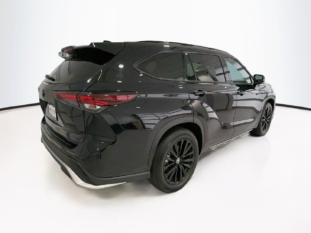 Certified 2026 Toyota Highlander XSE AWD/4WD image 6