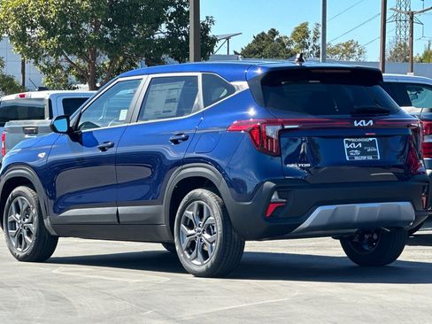 New 2026 Kia Seltos LX image 6