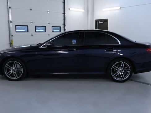Used 2019 Mercedes-Benz E 300 4MATIC image 4
