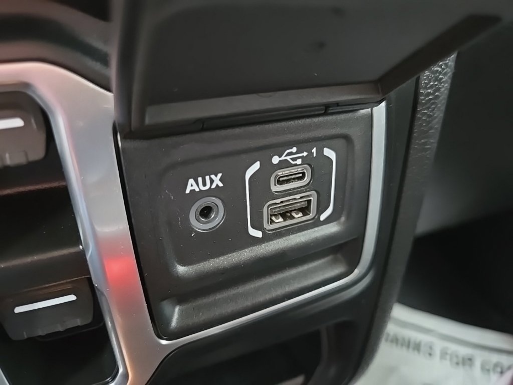 Used 2023 Jeep Gladiator Sport AWD/4WD image 64
