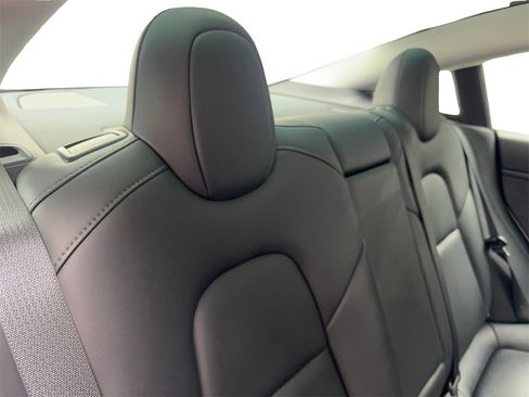 Used 2021 Tesla Model 3 Standard Range Plus image 39