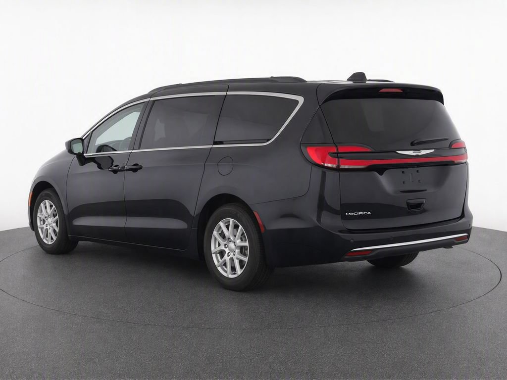 Used 2022 Chrysler Pacifica Touring-L FWD image 3