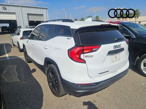 Used 2021 GMC Terrain SLT w/ Elevation Edition image 4