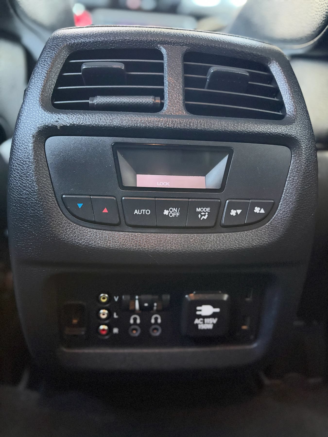 Used 2016 Honda Pilot Touring image 6