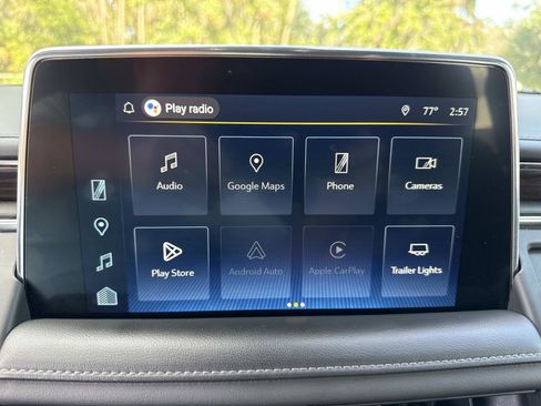 Used 2022 Chevrolet Tahoe Z71 w/ Luxury Package image 25