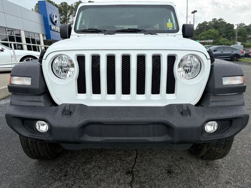 Used 2022 Jeep Wrangler Unlimited Sport AWD/4WD image 6