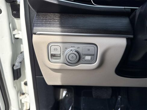 Used 2022 Mercedes-Benz GLE 350 4MATIC image 12