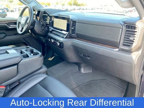 Used 2024 GMC Sierra 1500 SLT image 29