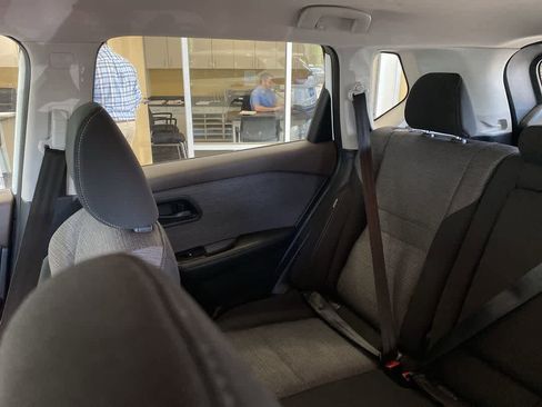 Used 2021 Nissan Rogue S AWD/4WD image 16