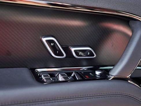 Used 2025 Land Rover Range Rover Sport SV Edition Two image 29