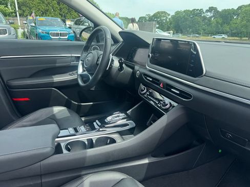 Used 2023 Hyundai Sonata Limited w/ Cargo Package FWD image 29