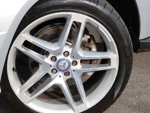 Used 2010 Mercedes-Benz GLK 350 4MATIC image 13