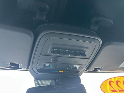 Used 2022 Ford Bronco Badlands image 80