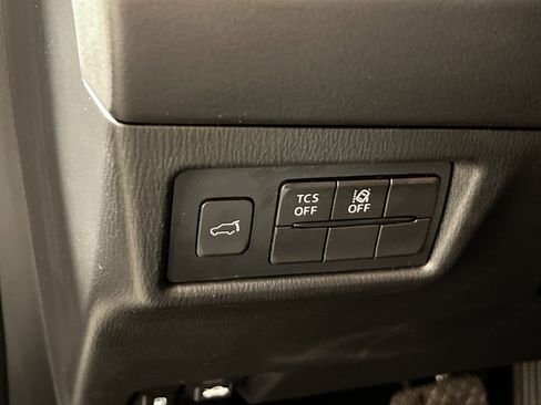 Used 2018 MAZDA CX-5 Touring w/ Preferred Equipment Package image 31