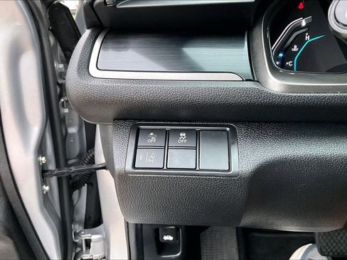 Certified 2021 Honda Civic EX image 32