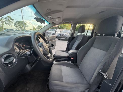 Used 2015 Jeep Compass Sport w/ Power Value Group image 22