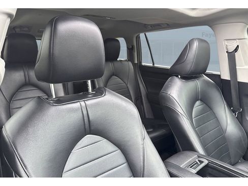 Used 2023 Toyota Highlander XLE image 26