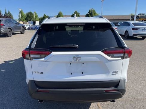 Used 2025 Toyota RAV4 XLE AWD/4WD image 6