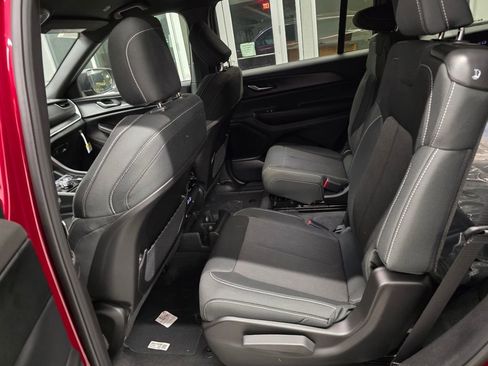 New 2025 Jeep Grand Cherokee L Laredo w/ Luxury Tech Group I AWD/4WD image 28