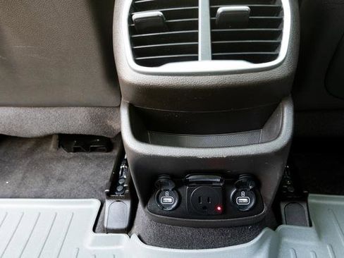 Used 2020 Hyundai Santa Fe Limited image 36