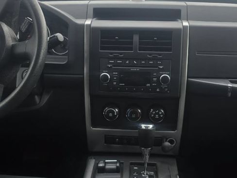 Used 2010 Jeep Liberty 4WD Sport image 25