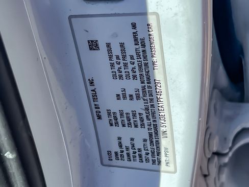 Used 2023 Tesla Model 3 Standard Range RWD image 37