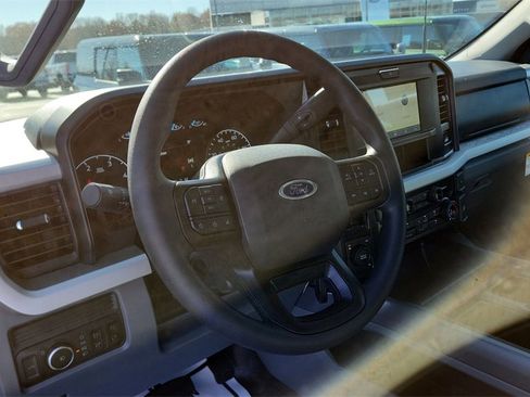 New 2026 Ford F350 XLT image 18