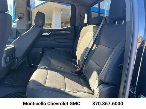 New 2026 Chevrolet Silverado 1500 LT Trail Boss w/ Convenience Package II image 9