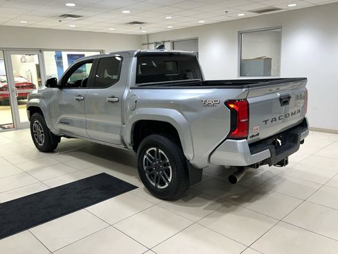 Used 2024 Toyota Tacoma TRD Sport w/ TRD Sport Upgrade Package image 25