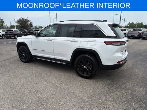 Used 2023 Jeep Grand Cherokee Limited w/ Trailer Tow Prep Group (B) AWD/4WD image 8