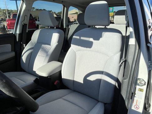 Used 2018 Subaru Forester 2.5i Premium image 17