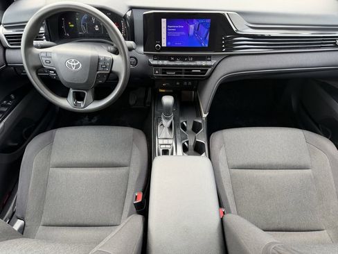 Used 2025 Toyota Camry LE FWD image 13