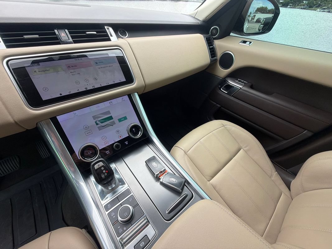 Used 2019 Land Rover Range Rover Sport SE AWD/4WD image 18